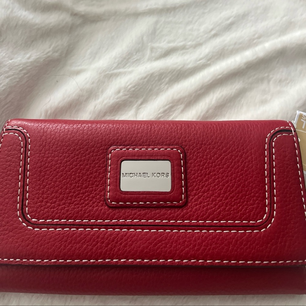 Michael Kors, Brookville Genuine leather, red pebble, wallet, clutch purse NWT